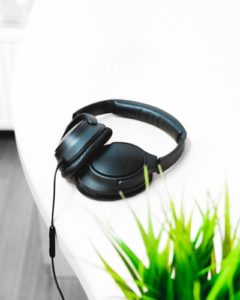 Noise Cancelling Headphones Photo